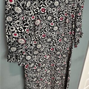LOFT Black and White Floral Dress with Pink Highlights! Size 10- light Worn once